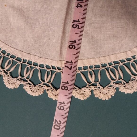 Vintage Circular Crocheted Lace Doily Cottagecore Grandmacore - Picture 4 of 7